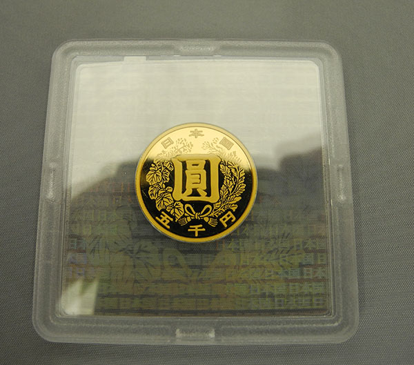 11168] 金貨 金貨 近代通貨制度150周年記念貨幣 五千円金貨幣 7.8g